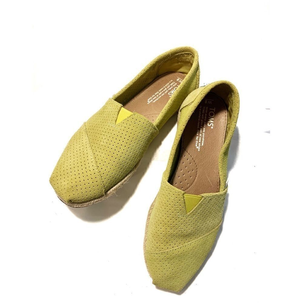 🎉HP🎉 Toms Seasonal Classic Green Flats (8) - Picture 2 of 11